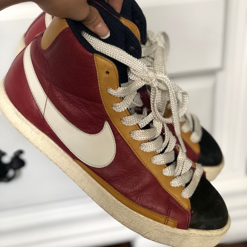 Nike men’s leather high top sneakers shoes